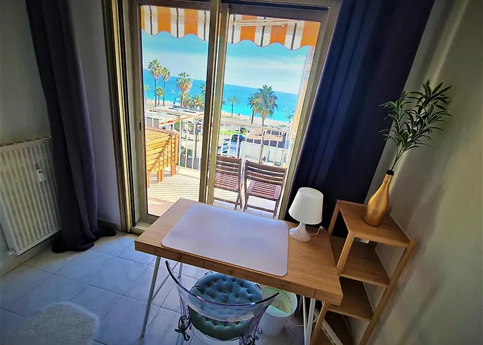 - Paradis Azur Апартаменты Ницца
